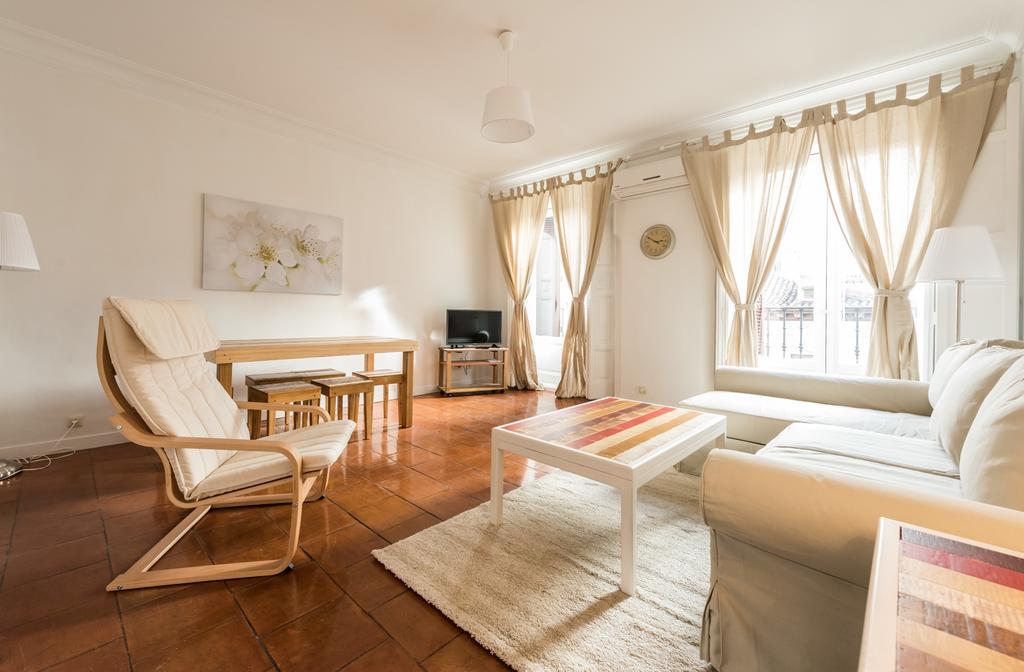 Apartamentos Madrid Centro W Bagian luar foto