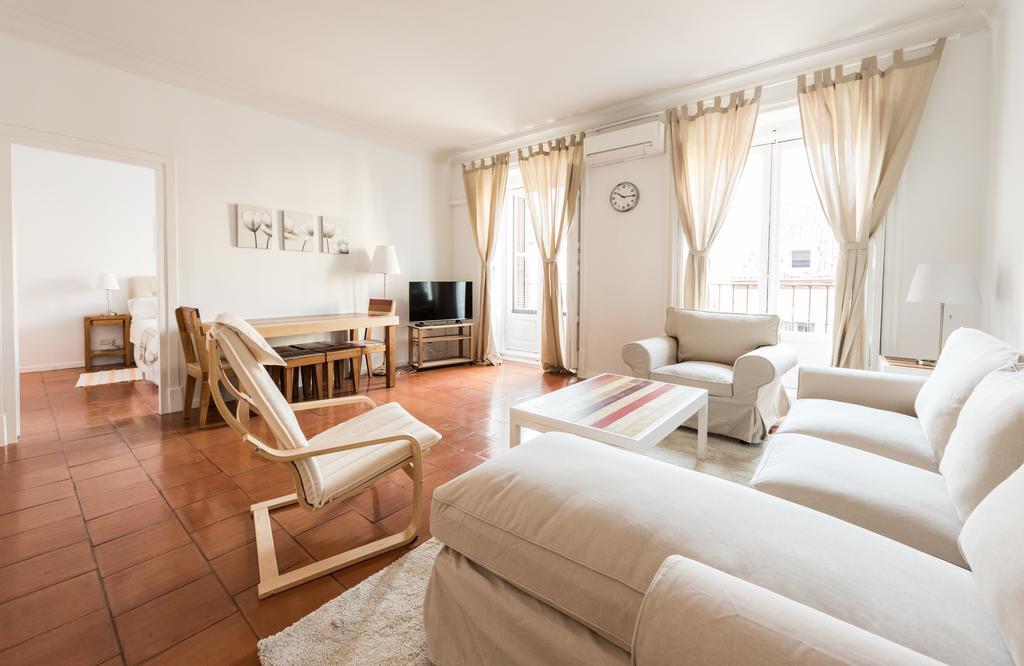 Apartamentos Madrid Centro W Bagian luar foto