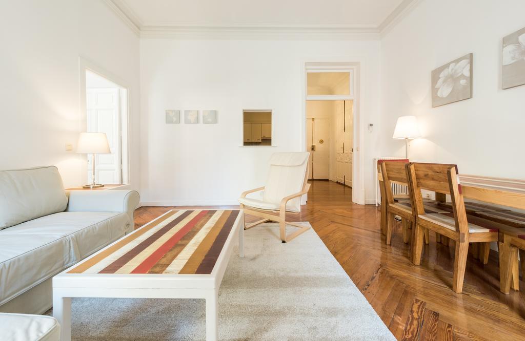 Apartamentos Madrid Centro W Bagian luar foto