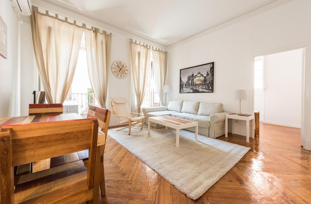 Apartamentos Madrid Centro W Bagian luar foto