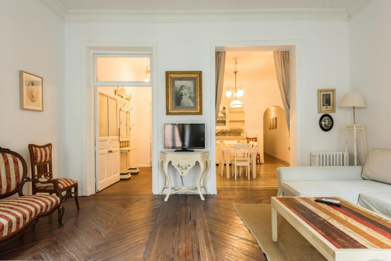 Apartamentos Madrid Centro W Bagian luar foto